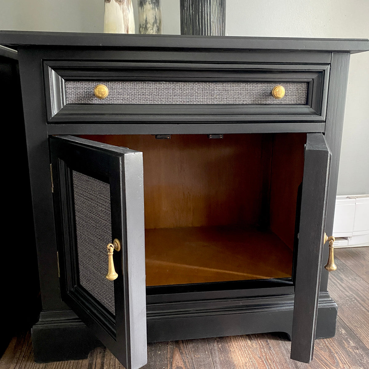 Set of 2 Black Nightstands