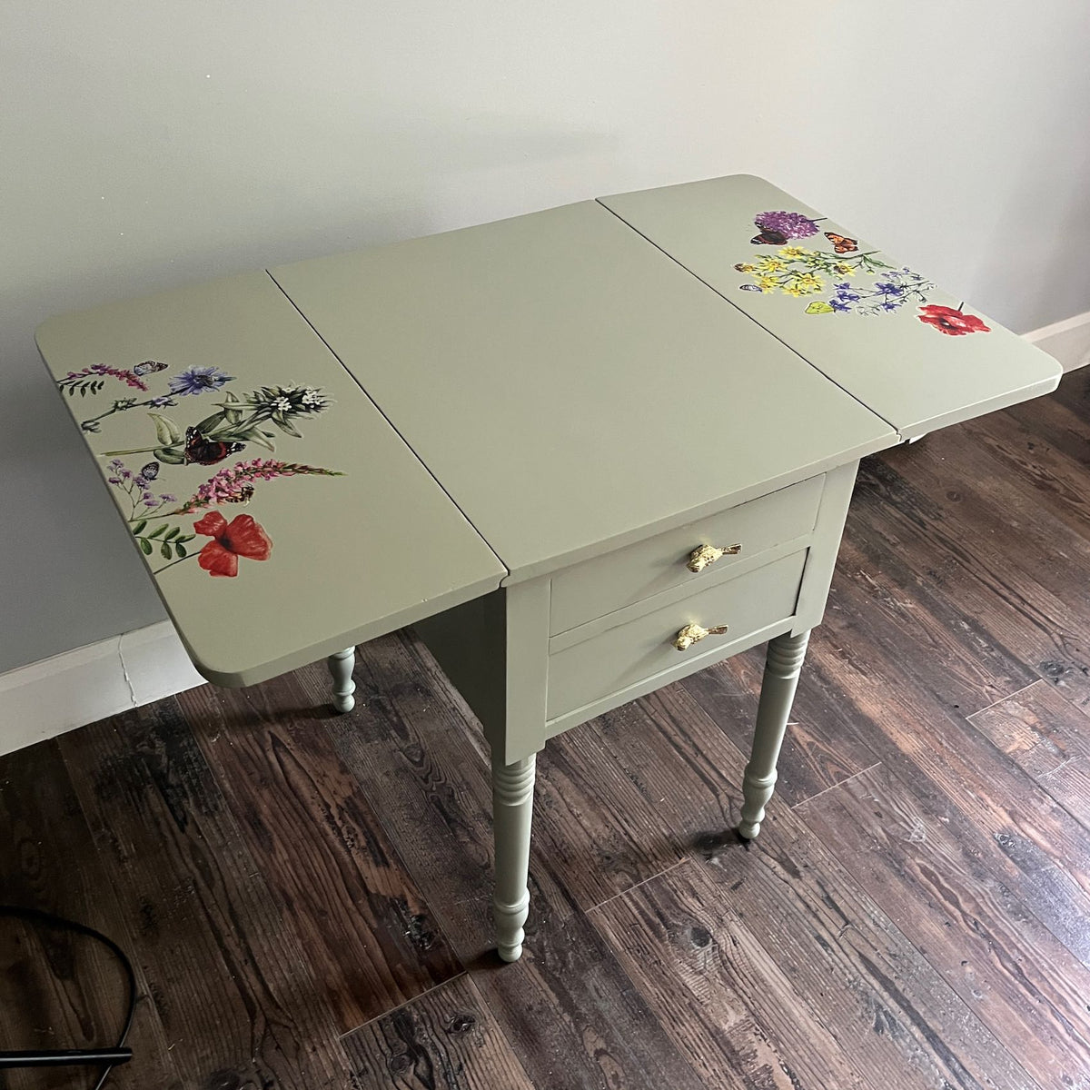 Small Table with Drop Leaves and flower transfers