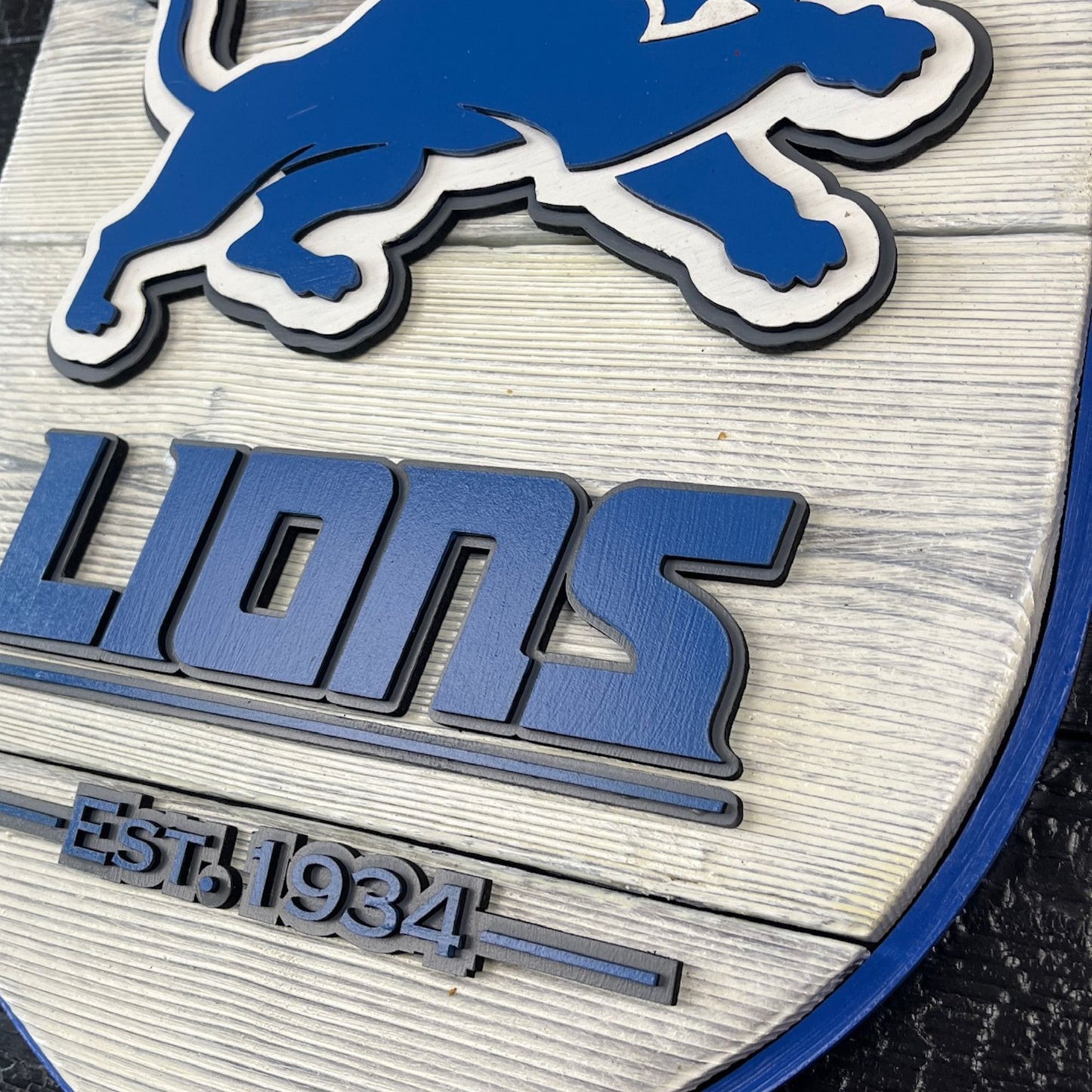 Detroit Lions Wood Shield – Football Wall Art – Handmade Fan Decor